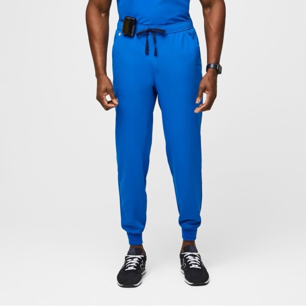Figs Men’s Tansen Jogger 2.0 Short Scrub Pants Blue Size M NWT